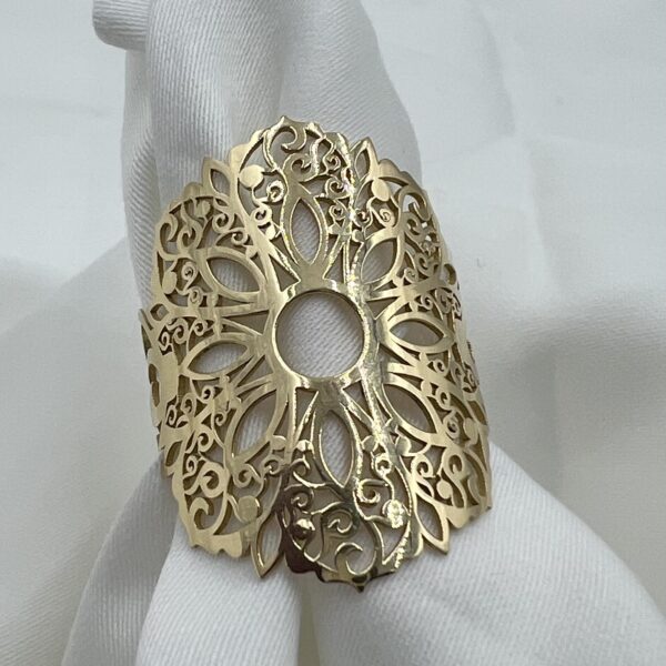 18 karat solid gold women’s ring