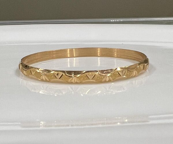 21k gold bangle